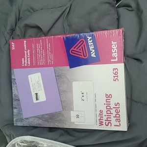 Avery  white shipping labels 5163